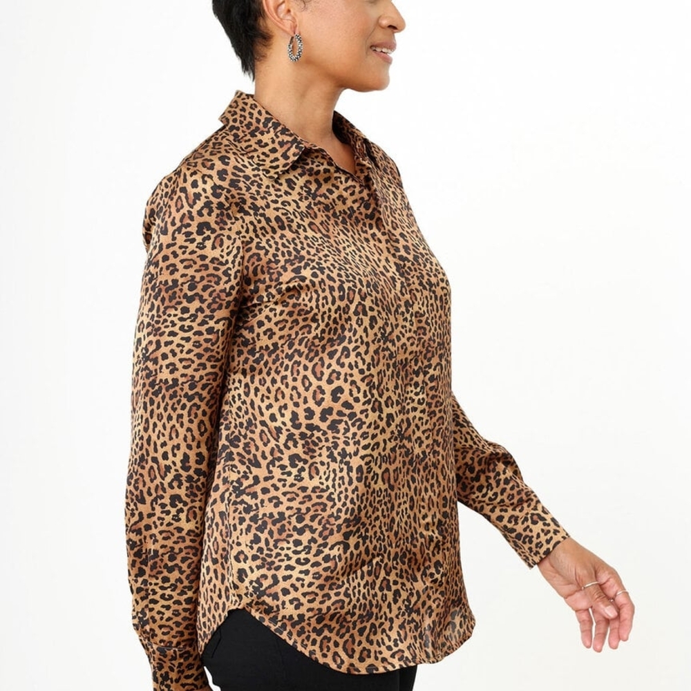 NWT Cleo Leopard Print Women's Top